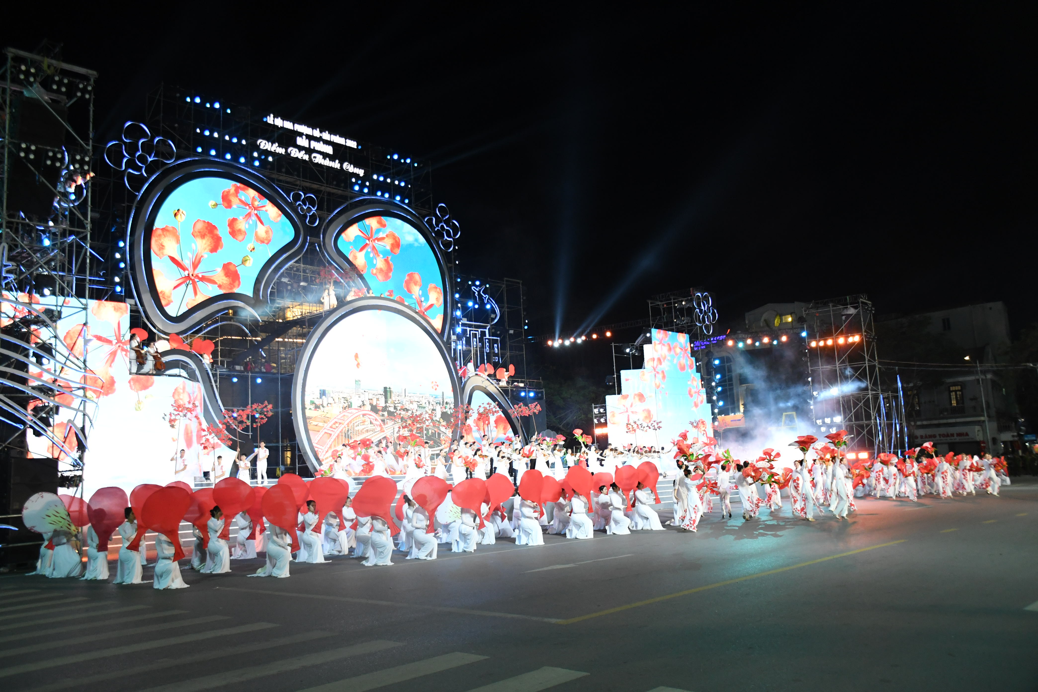 Lễ hội Hoa Phượng Đỏ - Hải Phòng 2023 diễn ra từ ngày 12-14/5/2023